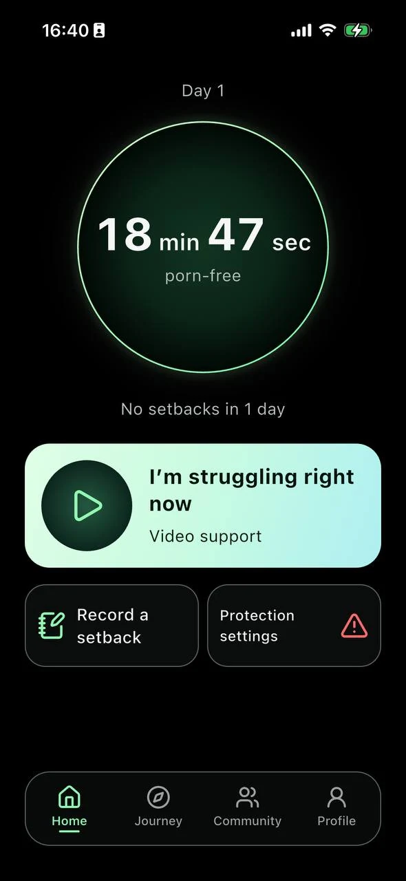 RIALZA home screen with personal progress and support tools